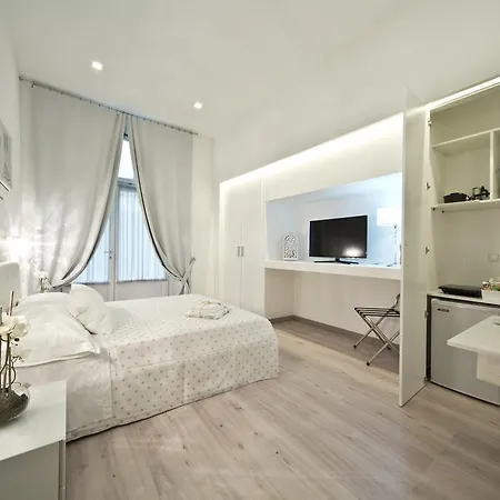 게스트하우스 Whitehouse 4*